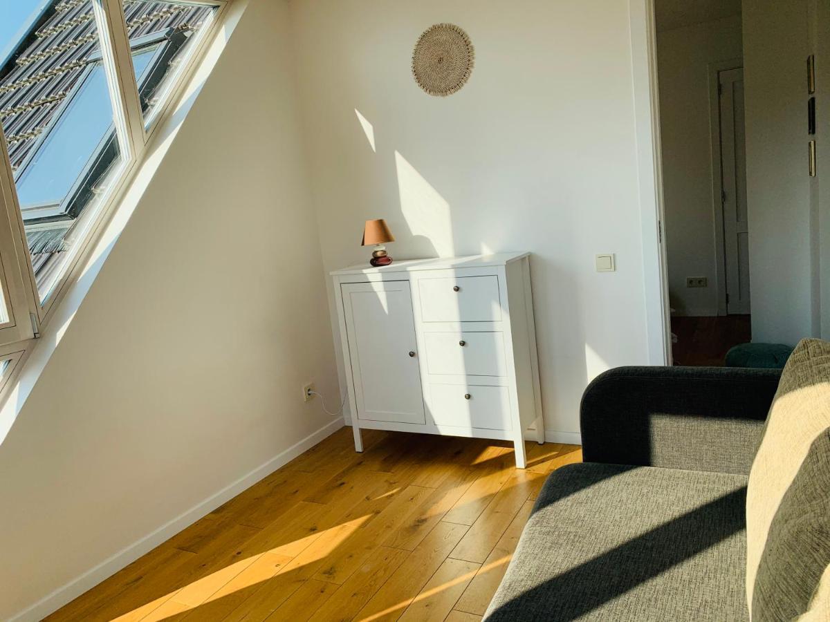 Lagoon Attic Apartment เปอร์วาลกา ภายนอก รูปภาพ